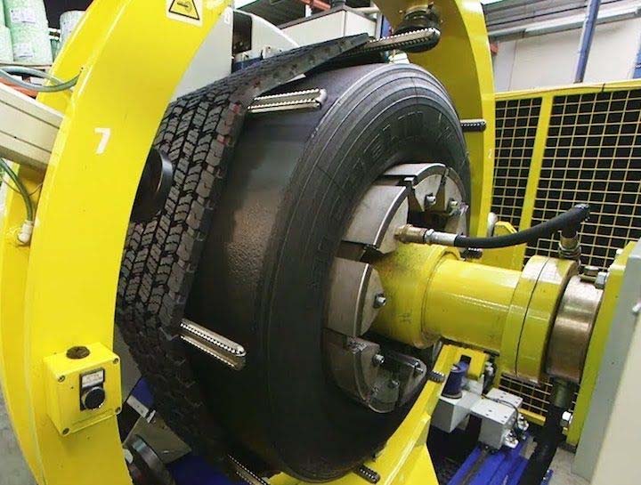 Automobile Tyre Retreading Unit